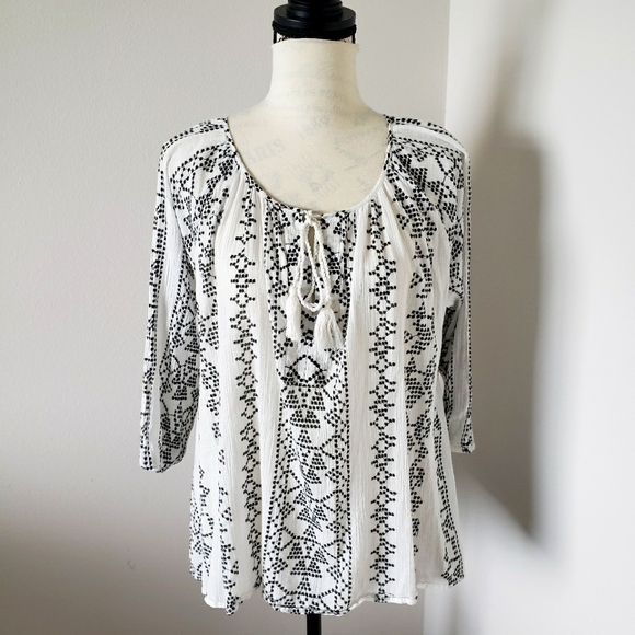 🌼 LOFT bohemian top black/white tassels size L 🌼 - Picture 1 of 5